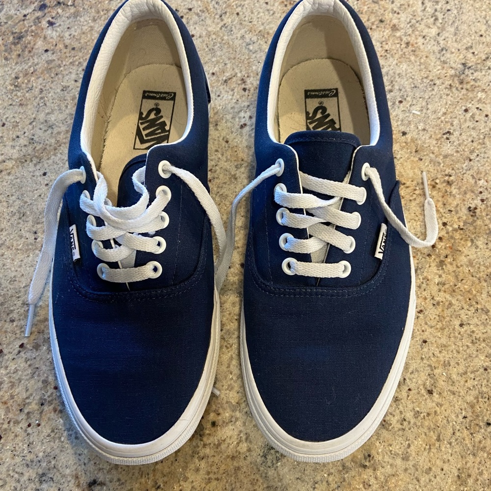 Vans Men's Navy Canvas Sneakers